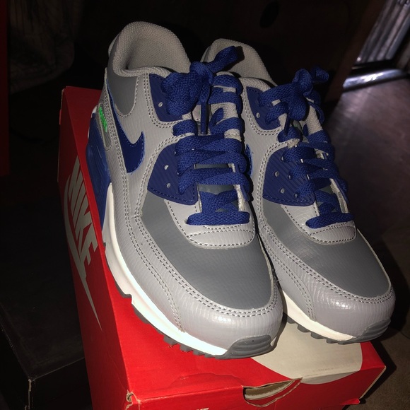 Nike Shoes - Nike air maxes